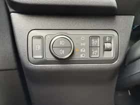 Ford Kuga (2024) thumbnail 17