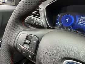 Ford Kuga (2024) thumbnail 19
