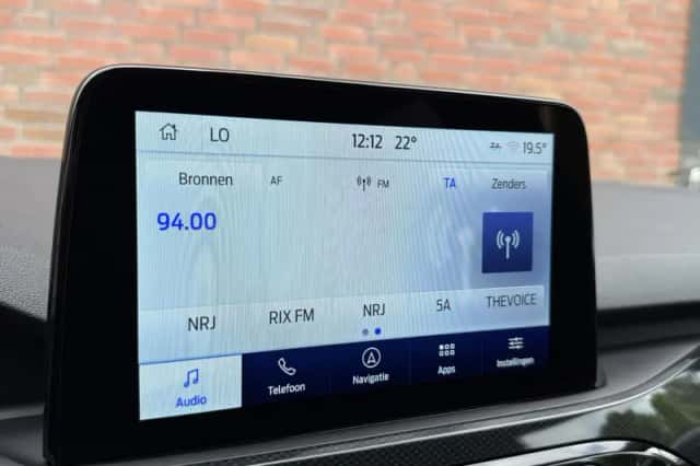 Ford Kuga (2024) thumbnail 23