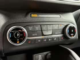 Ford Kuga (2024) thumbnail 26
