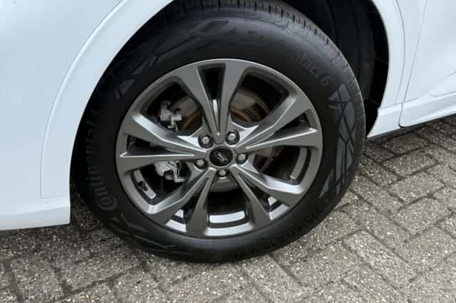 Ford Kuga (2024) thumbnail 7