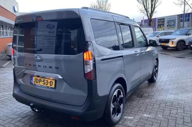 Ford Tourneo Courier (2025) thumbnail 11