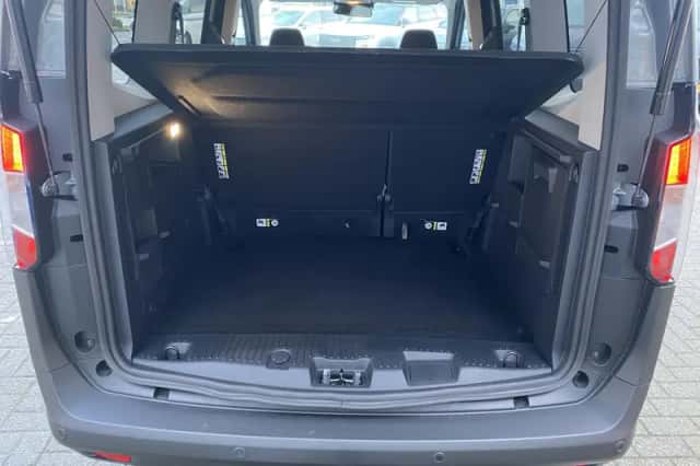 Ford Tourneo Courier (2025) thumbnail 8