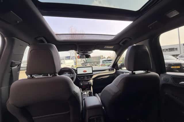 Ford Kuga (2026) thumbnail 24