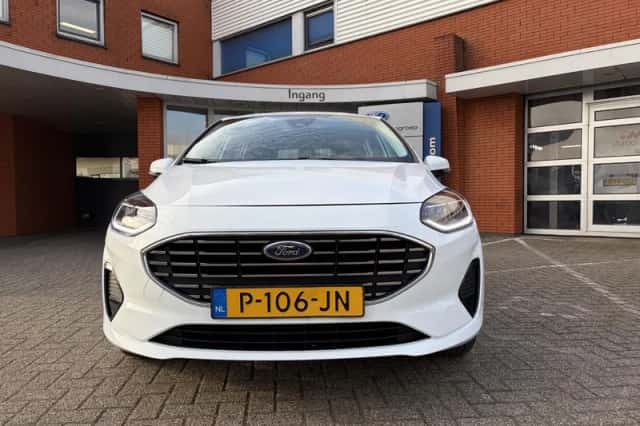 Ford Fiesta (2022) thumbnail 2