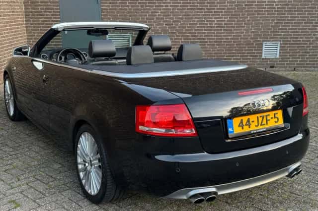 Audi S4 (2006) thumbnail 4