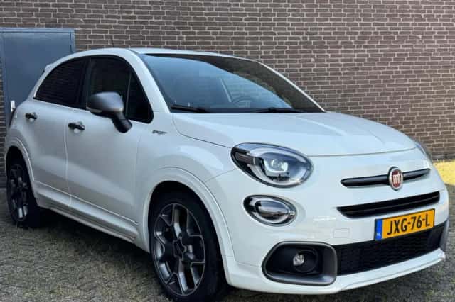 Fiat 500X (2020) thumbnail 3