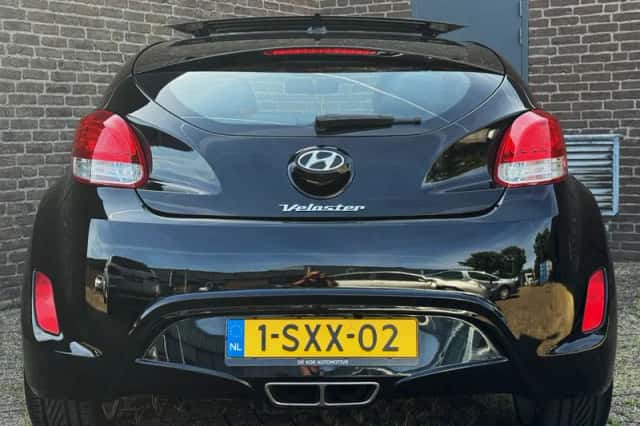 Hyundai Veloster (2013) thumbnail 6