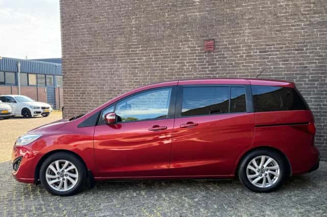 Mazda 5 (2013) thumbnail 5