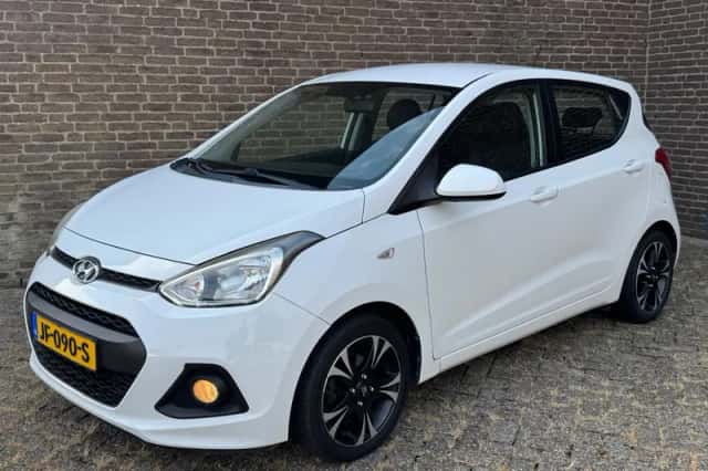 Hyundai i10 (2016) thumbnail 1