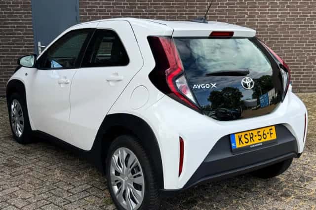 Toyota Aygo X (2022) thumbnail 4