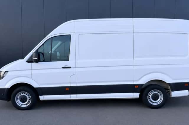 Volkswagen Crafter (2024) thumbnail 2