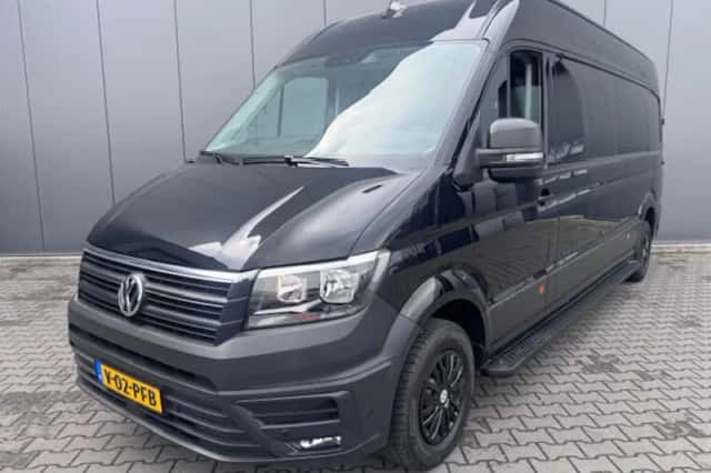 Volkswagen Crafter (2023) thumbnail 1