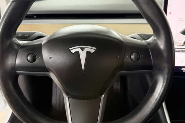 Tesla Model 3 (2019) thumbnail 6