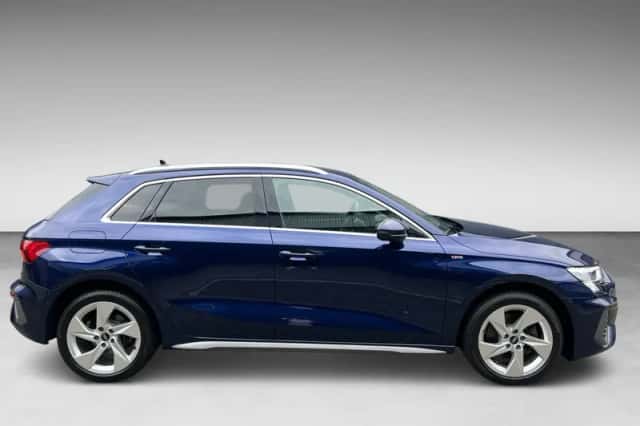 Audi A3 (2021) thumbnail 4