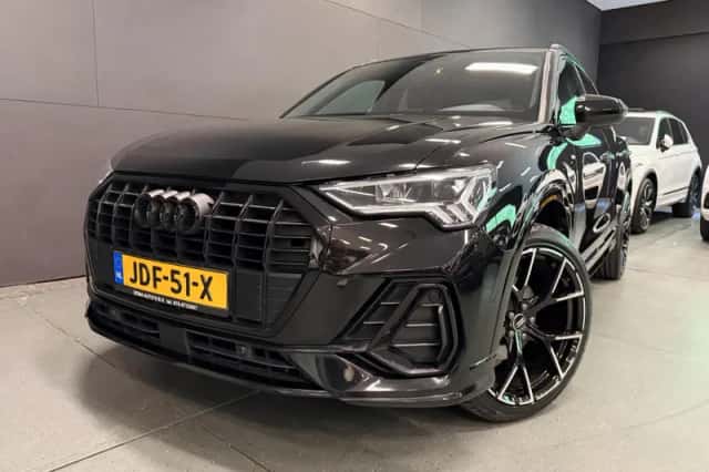 Audi Q3 (2021) thumbnail 1