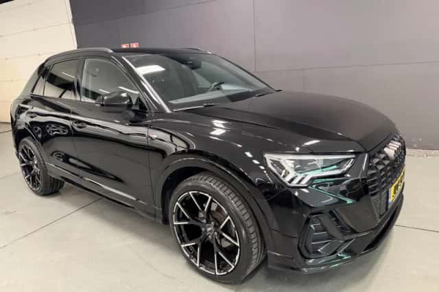 Audi Q3 (2021) thumbnail 4