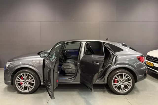 Audi Q3 (2021) thumbnail 6