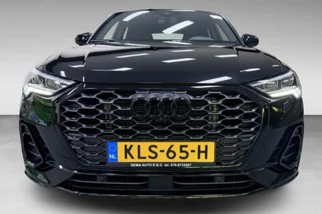 Audi Q3 (2023) thumbnail 4