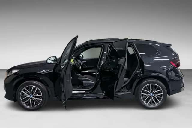 BMW X1 (2023) thumbnail 2