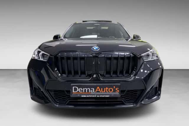 BMW X1 (2023) thumbnail 5