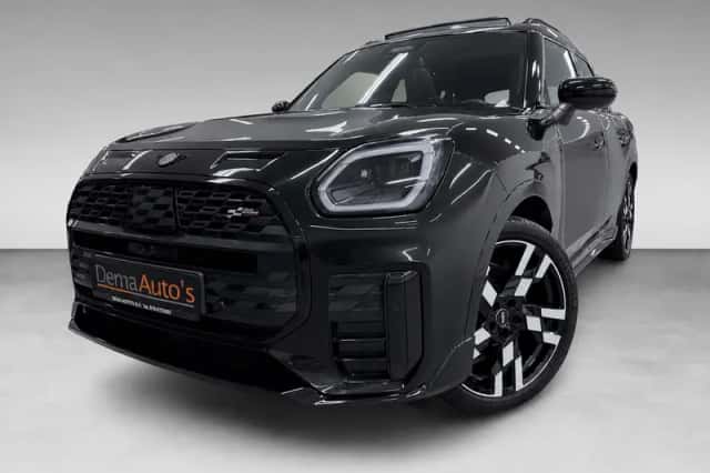 MINI Countryman (2025) thumbnail 1