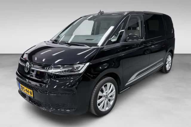 Volkswagen Multivan (2022) thumbnail 1