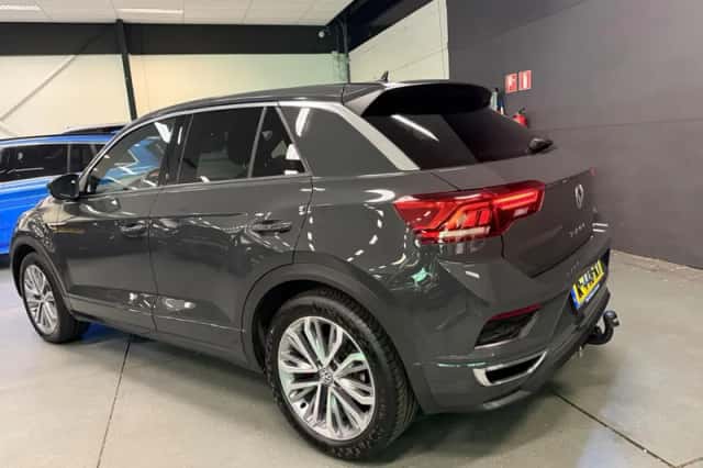 Volkswagen T-Roc (2019) thumbnail 4