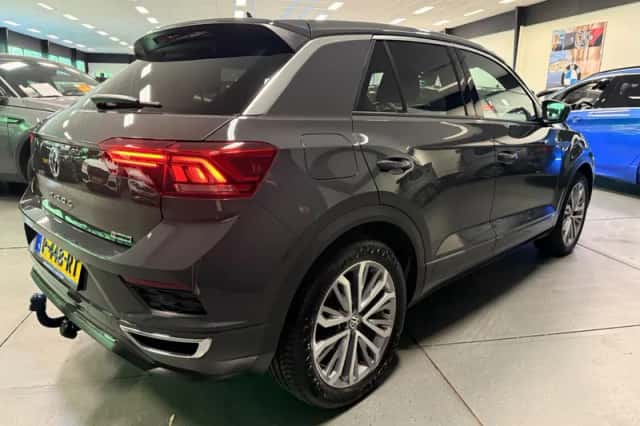 Volkswagen T-Roc (2019) thumbnail 6