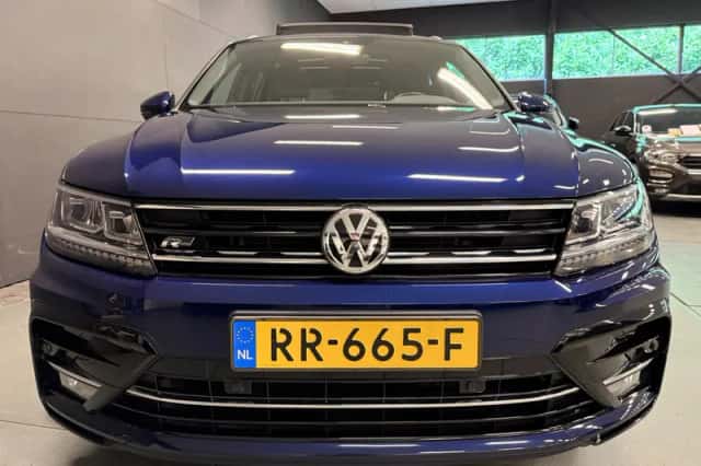 Volkswagen Tiguan (2018) thumbnail 2