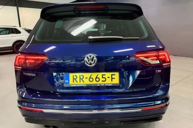 Volkswagen Tiguan (2018) thumbnail 3