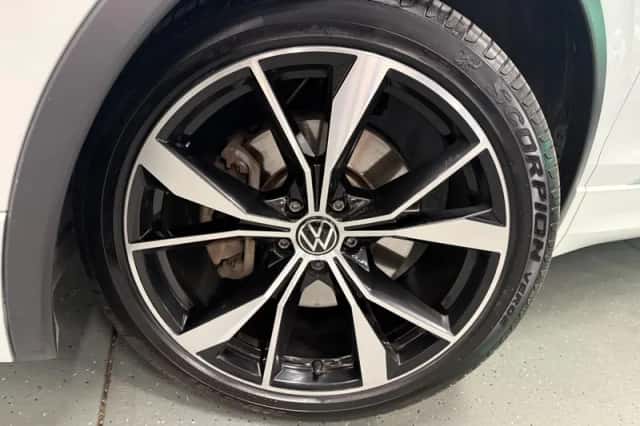 Volkswagen Tiguan (2022) thumbnail 6