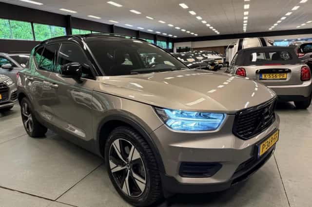 Volvo XC40 (2022) thumbnail 6