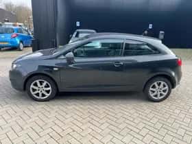 SEAT Ibiza (2008) thumbnail 3