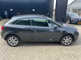 SEAT Ibiza (2008) thumbnail 5