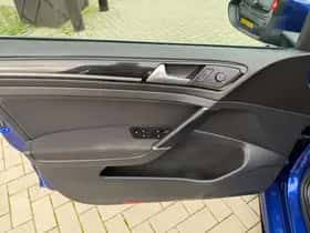 Volkswagen Golf (2017) thumbnail 11
