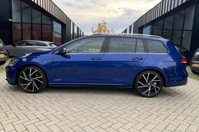 Volkswagen Golf (2017) thumbnail 4