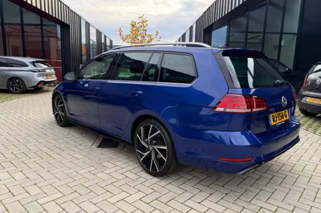 Volkswagen Golf (2017) thumbnail 6