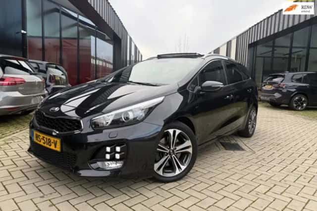 Kia Cee'd (2016) thumbnail 1