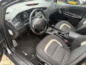 Kia Cee'd (2016) thumbnail 12