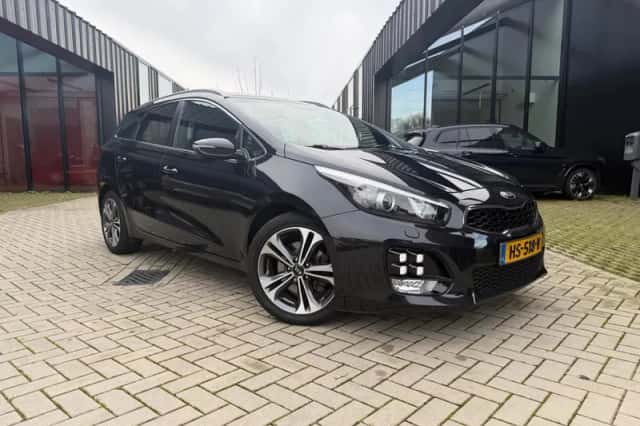 Kia Cee'd (2016) thumbnail 3