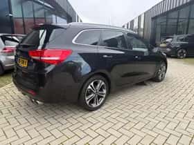 Kia Cee'd (2016) thumbnail 4