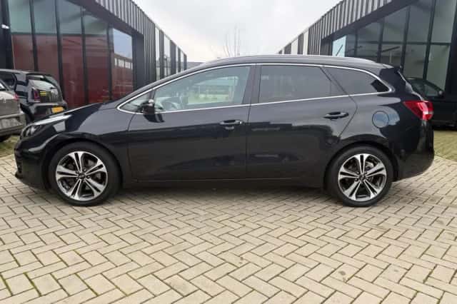 Kia Cee'd (2016) thumbnail 6