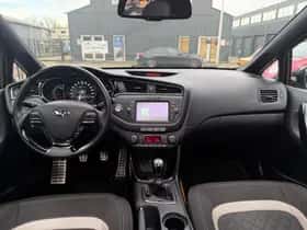 Kia Cee'd (2016) thumbnail 10