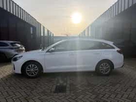 Hyundai i30 (2017) thumbnail 4