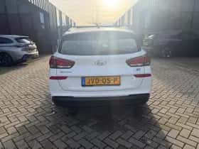Hyundai i30 (2017) thumbnail 8