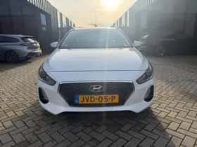 Hyundai i30 (2017) thumbnail 9