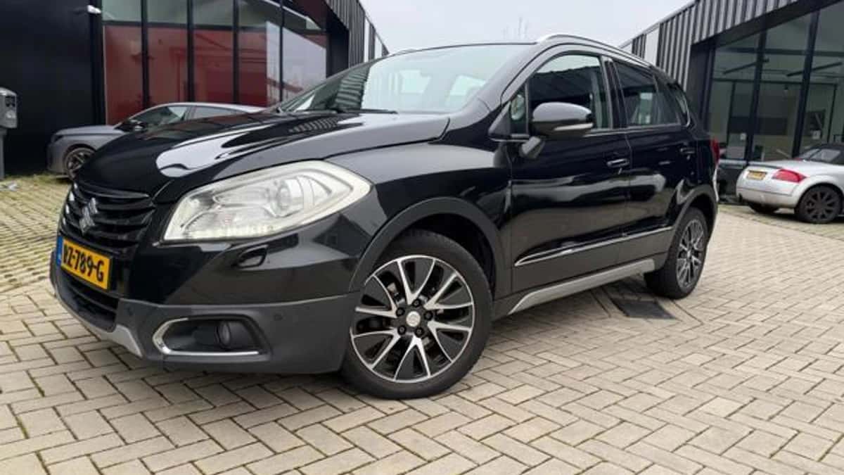 Suzuki SX4 S-Cross (2014) — foto 1