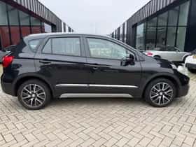 Suzuki SX4 S-Cross (2014) thumbnail 5