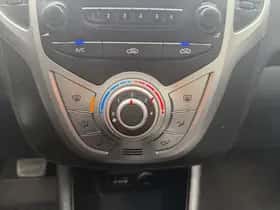 Hyundai ix20 (2012) thumbnail 18
